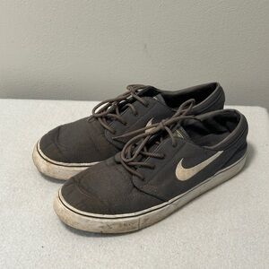 Nike SB Stefan Janoski Zoom Mens Size 10.5 Shoes Grey Skate Sneakers